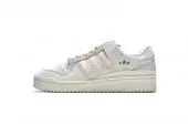 chaussure adidas forum low off white halo blush